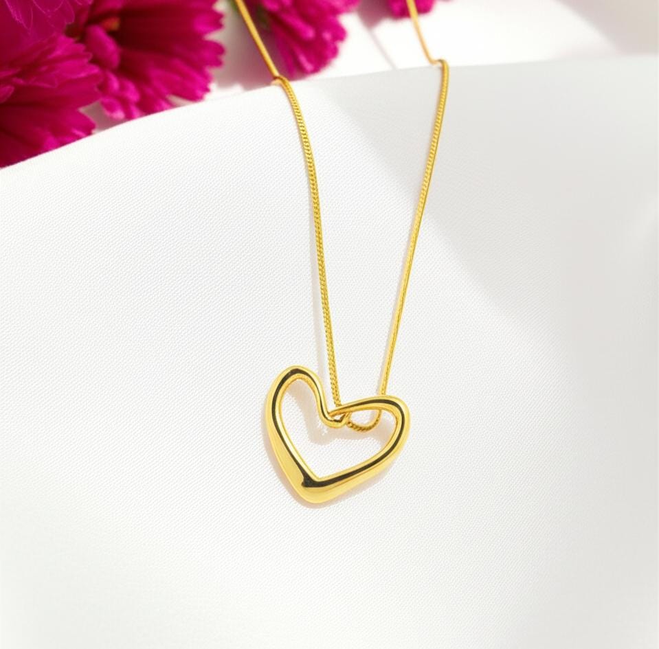 Everyday Gold Heart Necklace