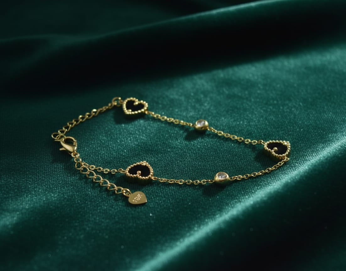 Dainty Heart Charm Bracelet
