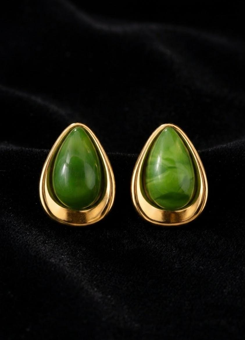 Anti-Tarnish Green Teardrop Stone Stud Earrings – Gold Statement Gemstone Earrings
