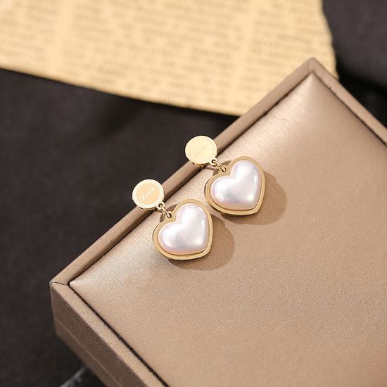 Korean Heart Shaped Pearl Earrings