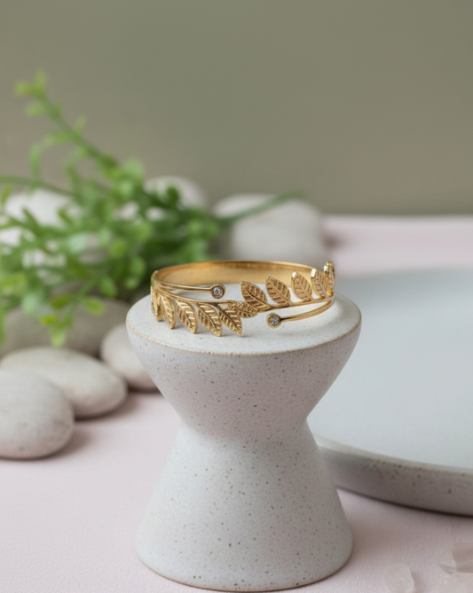 Golden Laurel Leaf Adjustable Anti-Tarnish Bracelet