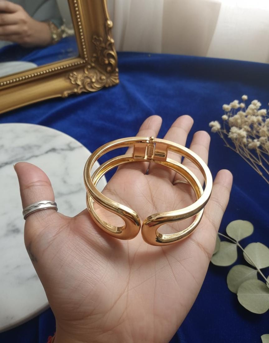 The Midas Bracelet