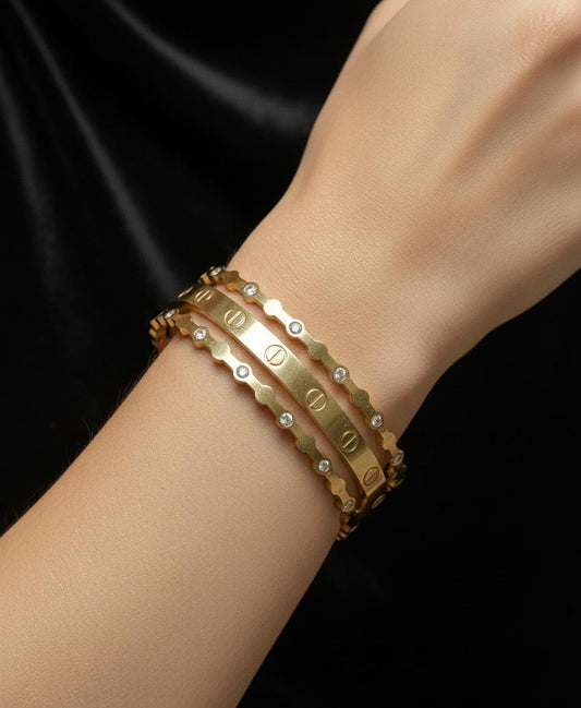 Celeste Screw Motif Adjustable Anti-Tarnish Bracelet