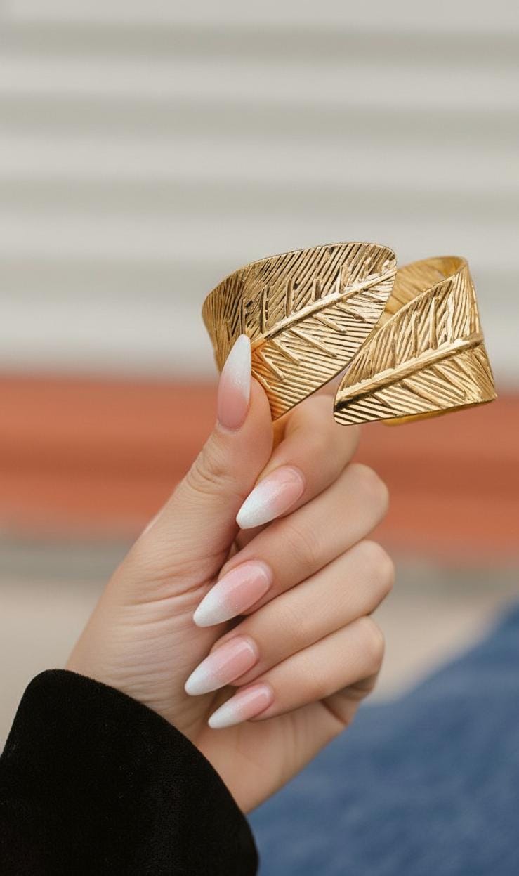 Golden Feather Leaf Adjustable Anti-Tarnish Bracelet