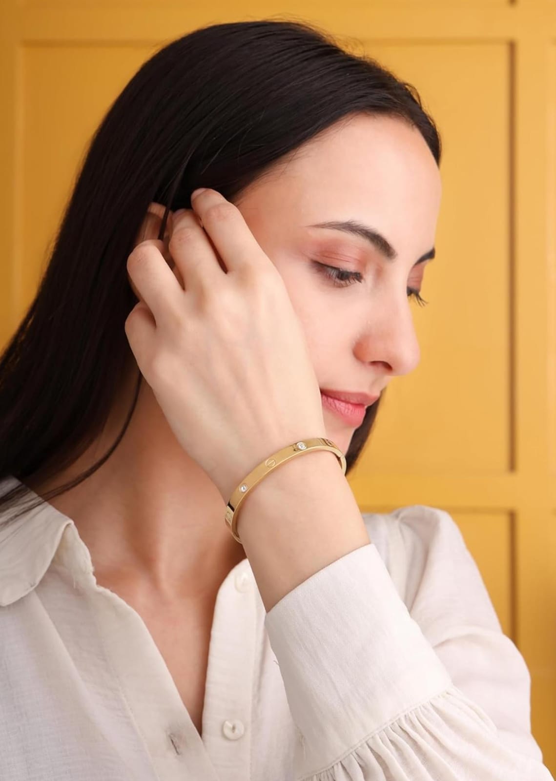 Golden Screw Motif Crystal Adjustable Anti-Tarnish Bracelet