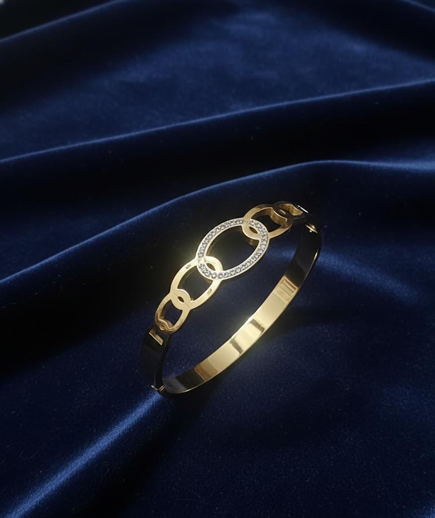 Aurora Oval Link Adjustable Anti-Tarnish Bracelet