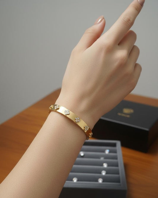 Golden Flora Crystal Adjustable Anti-Tarnish Bracelet