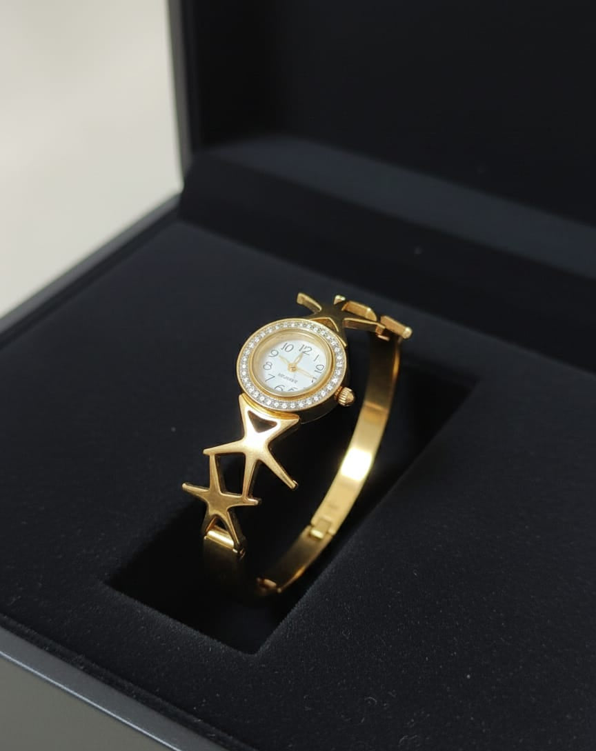 Adjustable Anti-Tarnish Gold Bracelet Watch with Star Designed Strap