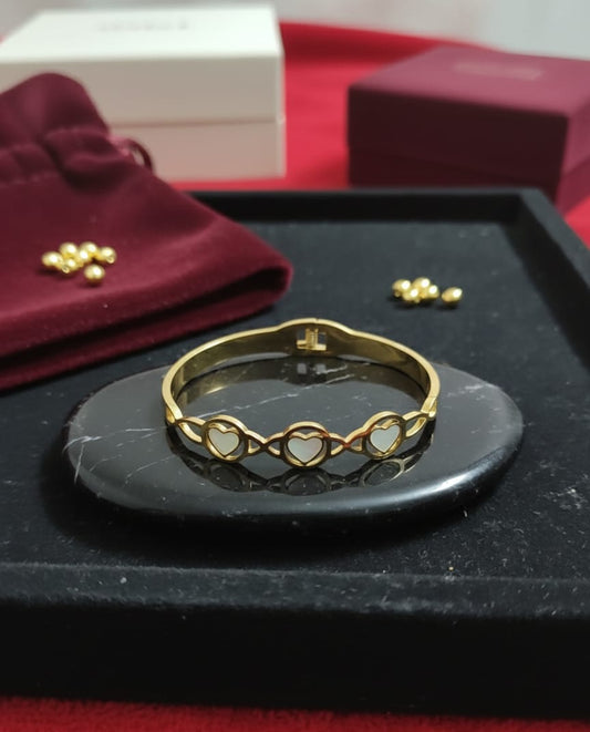 Gold Finish Heart Link Bracelet