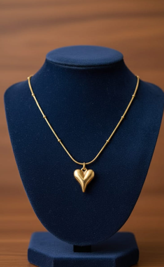 Golden Heart Minimal Anti-Tarnish Necklace