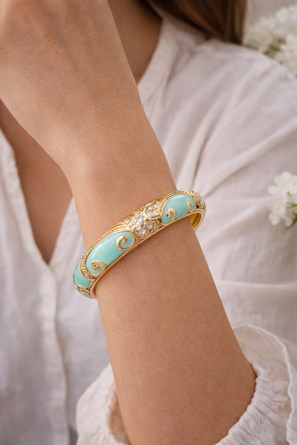 Serena Mint Enamel Gold Openable Bangle