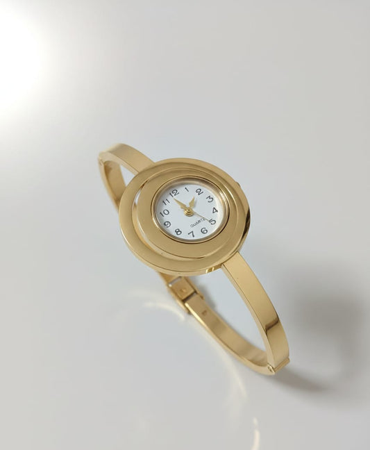 Elegant Gold Adjustable Anti-Tarnish Bracelet Watch for Women – Minimal Bangle Style Quartz Watch
