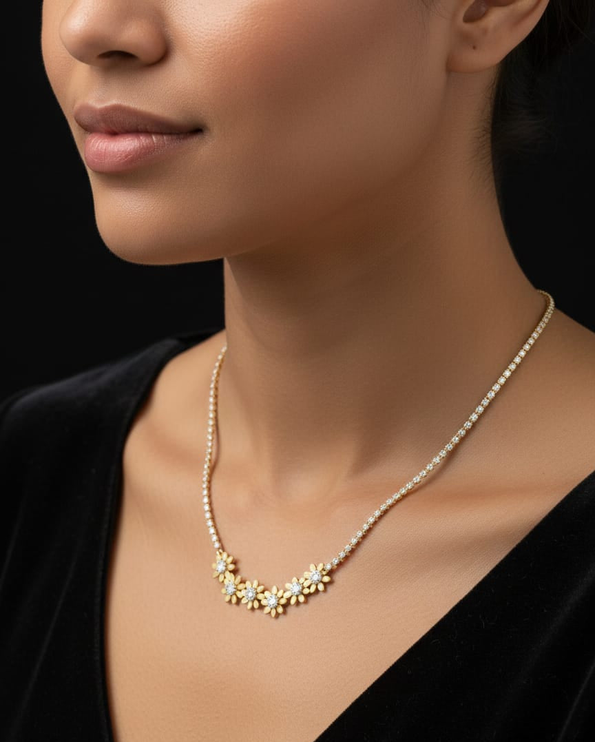 Elegant Gold Floral Anti-Tarnish Necklace for Women – Crystal Flower Pendant Chain