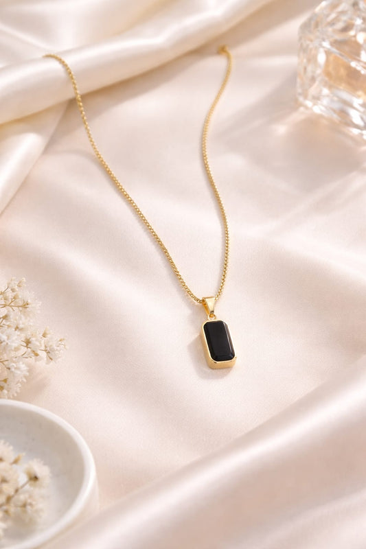 Minimal Gold Black Stone Anti-Tarnish Necklace for Women – Rectangular Pendant Chain