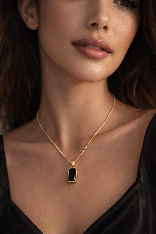 Minimal Gold Black Stone Anti-Tarnish Necklace for Women – Rectangular Pendant Chain