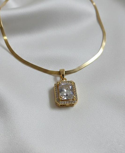 Luxury Gold Emerald-Cut Crystal Anti-Tarnish Necklace for Women – Rectangle Halo Pendant Chain