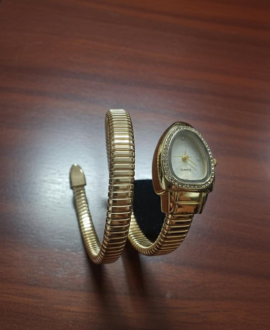 Gold Snake Wrap Adjustable Watch for Women – White Dial Anti-Tarnish Bracelet Watch