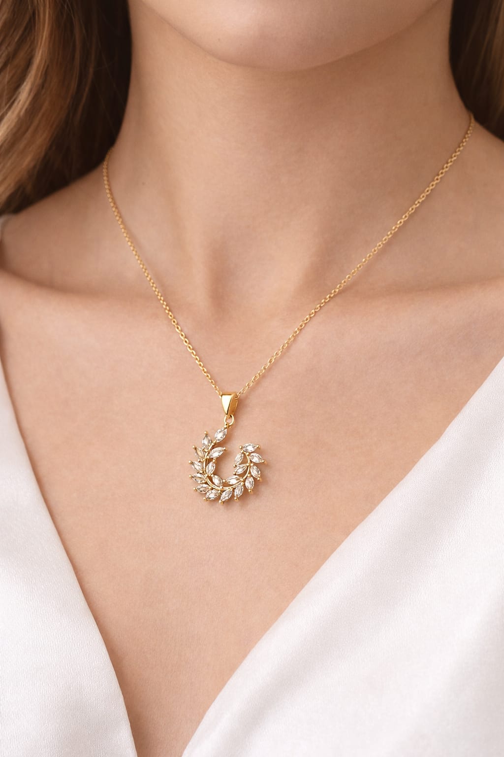 Anti Tarnish Gold Leaf Wreath Pendant Necklace with American Diamond | Elegant Minimal Chain Necklace for Women
