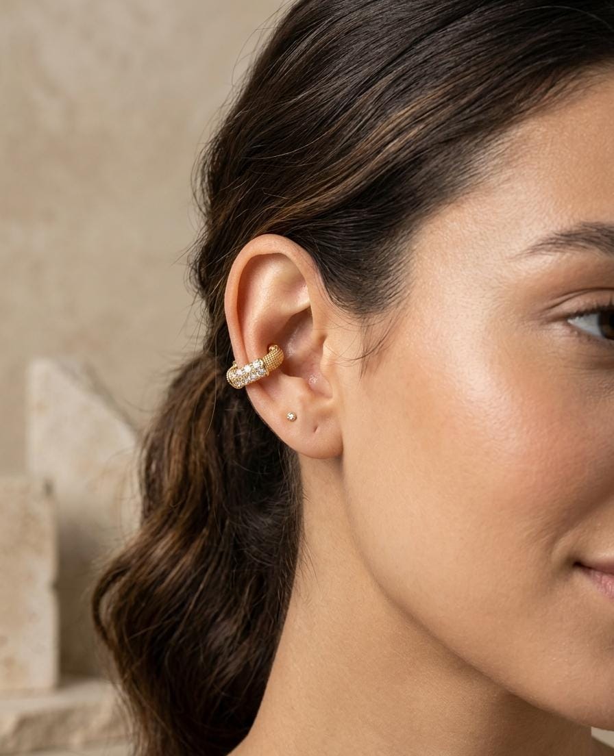 Anti-Tarnish Gold Textured Ear Cuff with Zircon – Clip-On Statement Earring (No Piercing)