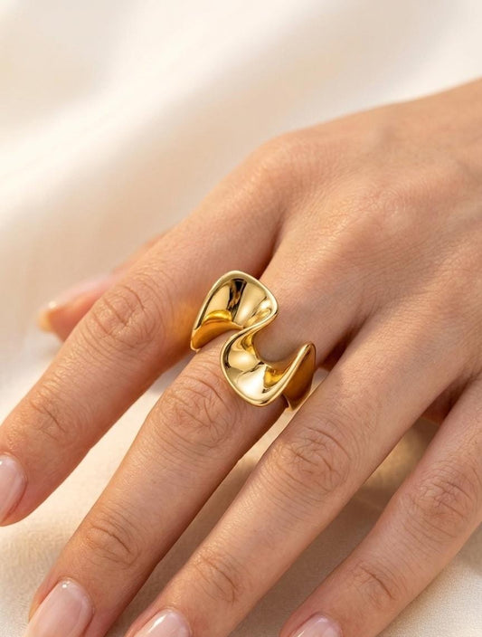 Anti-Tarnish Gold Abstract Sculpted Ring – Modern Statement Ring for Women